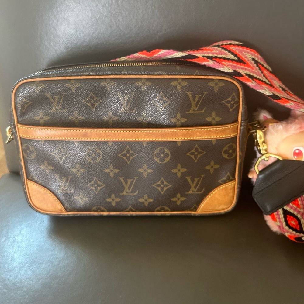 Louis Vuitton monogram bag Tracadero 30